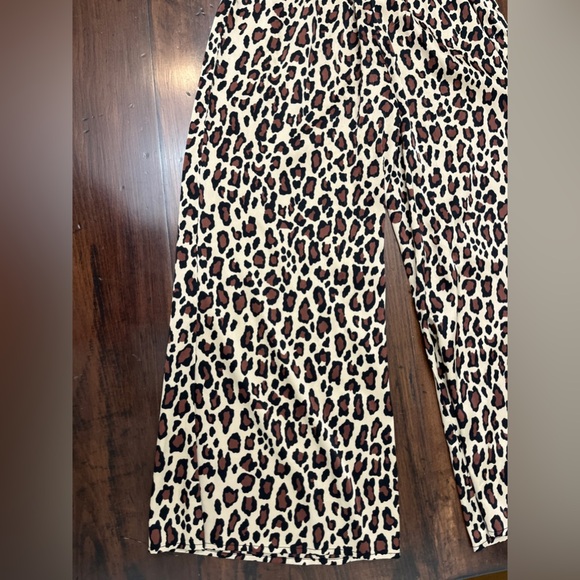 Show Me Your MuMu Leopard Pantsuit Size Small Jumpsuit Chic Fall Preppy Satin - Picture 8 of 16